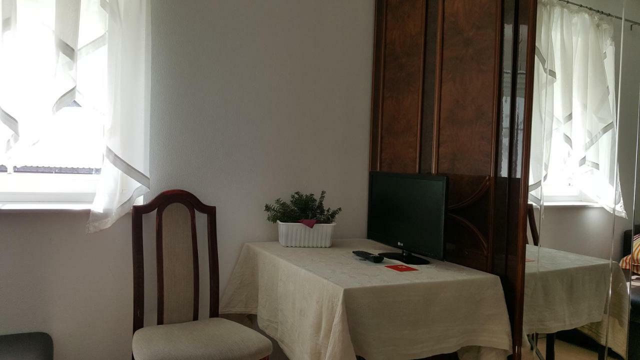 Ferienwohnung Leon's Silberwald Strasshof an der Nordbahn Exterior foto